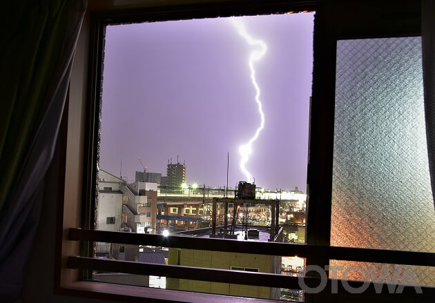The 15th 雷写真コンテスト受賞作品 Excellent Work -Lightning outside my window-
